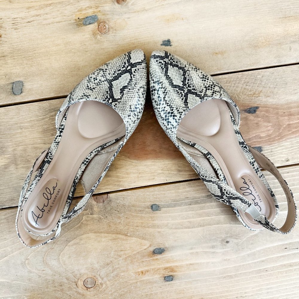 Abella True Comfort Faux‎ Tan Snake Skin Slingback Flat Size 6.5 Quartz